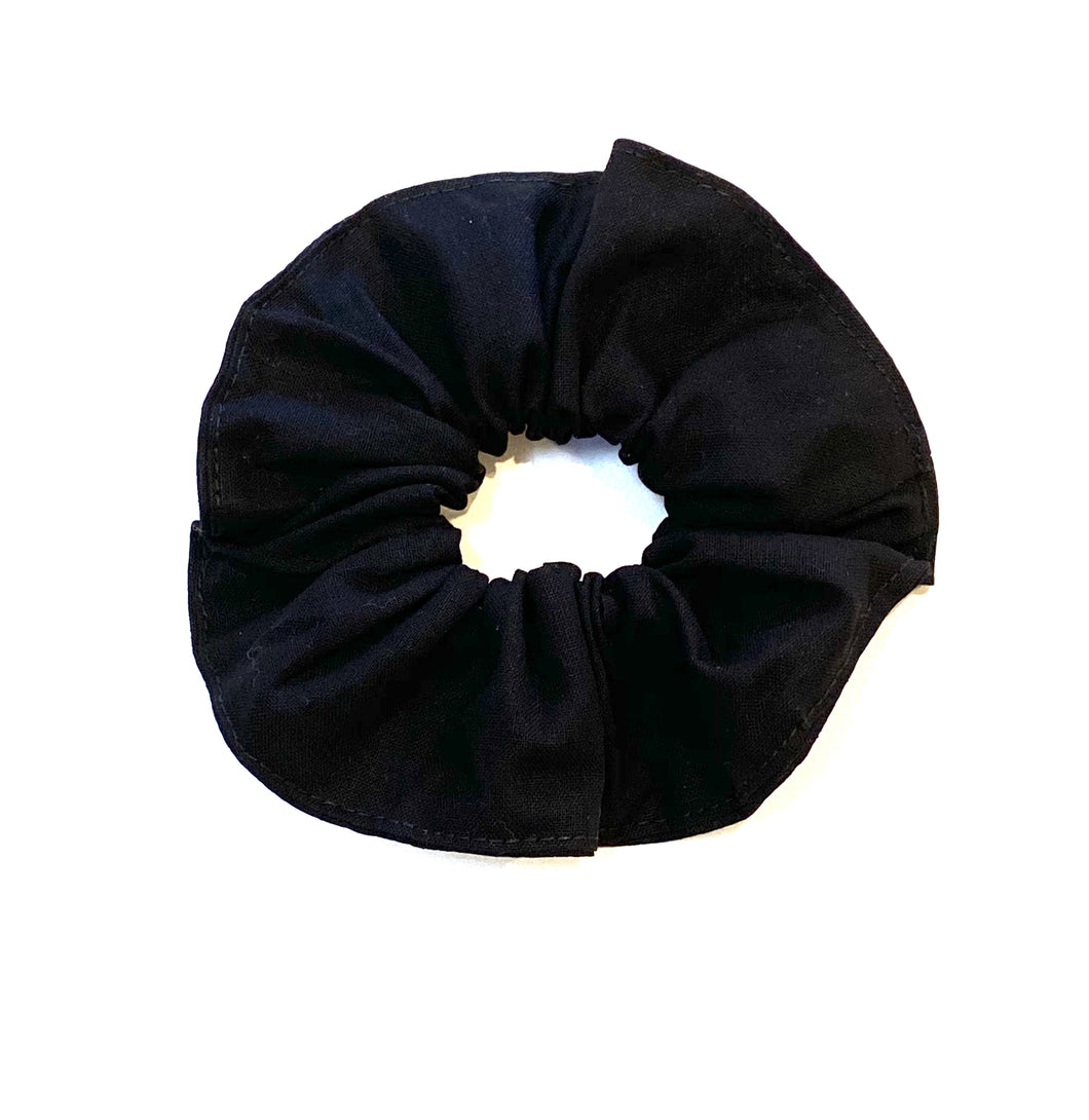 BLACK SCRUNCHIE