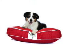 PENINSULA RANGE DESIGNER DOG BED - PORTSEA RED - Pet Pouch